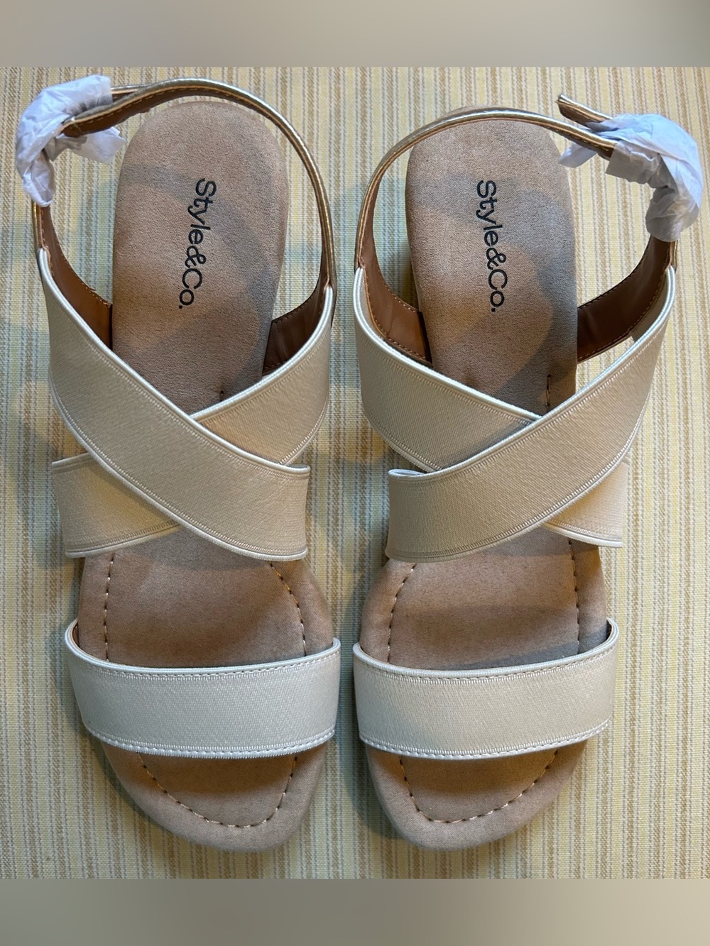 NEW Women's Vonniie Round Toe Wedge Sandals - Picture 8 of 15